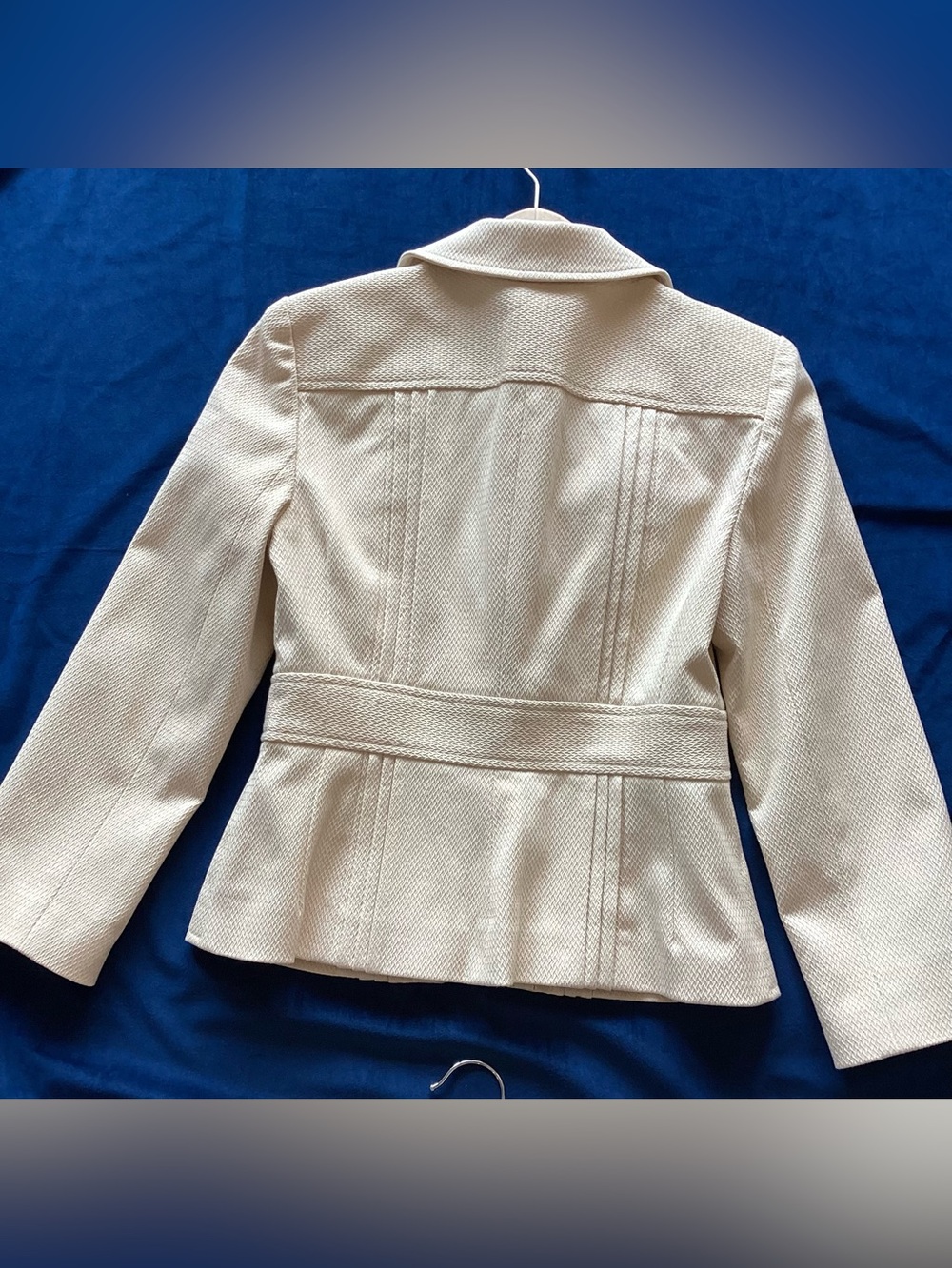 Nanette Lepore Cream Textured 2-Piece Pantsuit Split Size 4 / 2 Like New women’s - Picture 7 of 12